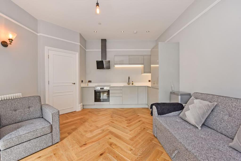 Luxury Apartment Stay Cardiff Exterior photo